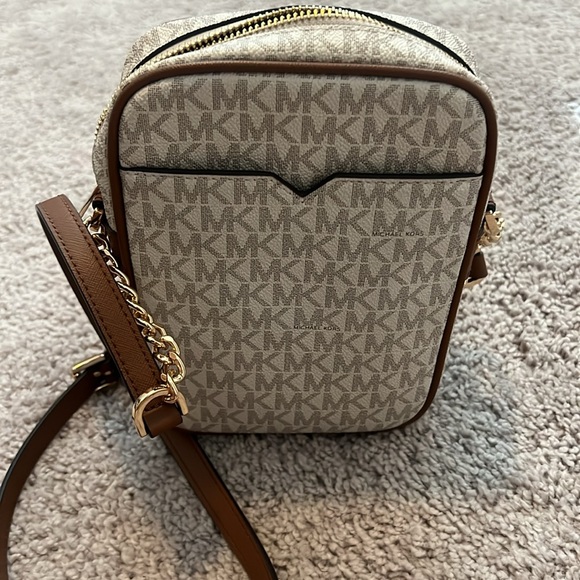 Michael Kors satchel purse - Picture 3 of 3